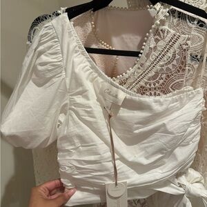 NWT! Cleobella Beautiful White Top w/ Side Bow!